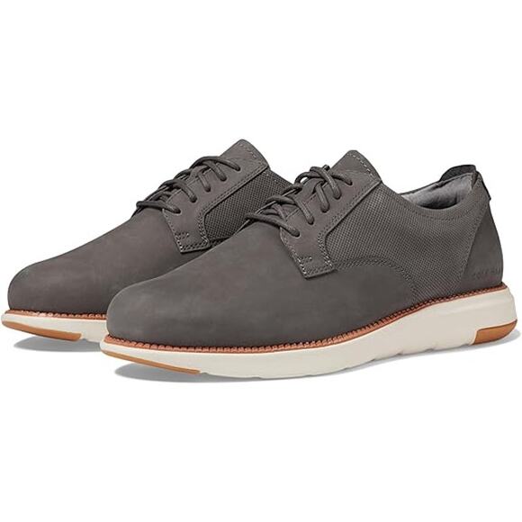 NWT Cole Haan Men display picture 3